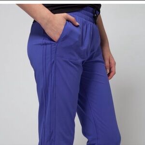 Brand new Ivivva skill leader cropped pants